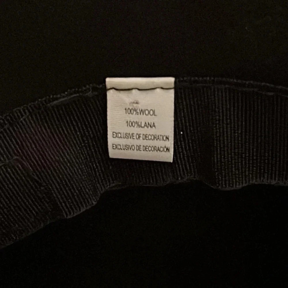 Women’s Black Felted Wool Fedora Hat - Picture 5 of 6